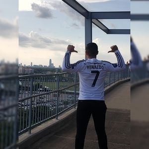 Meet your Posher, Ronald